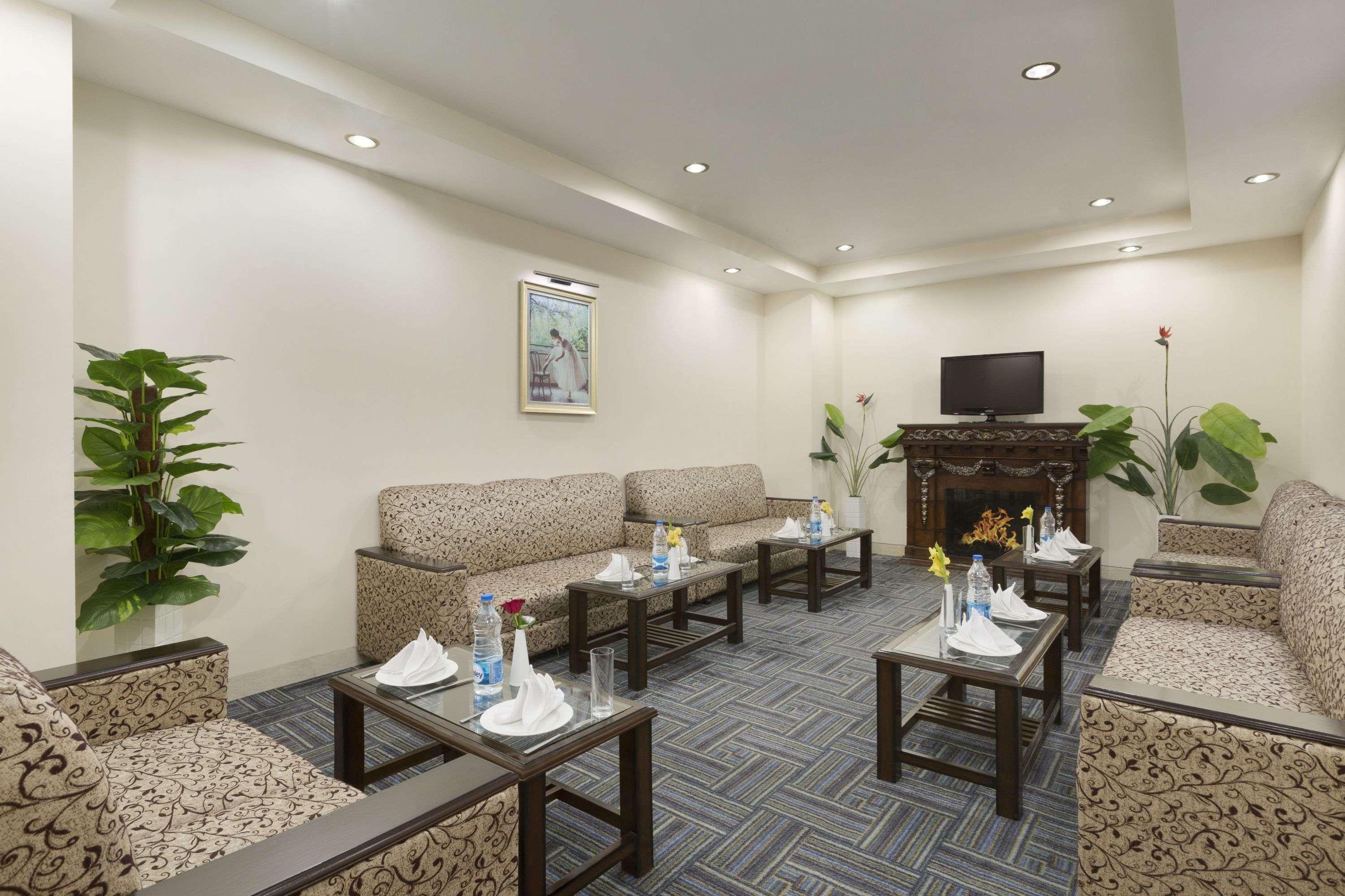 Ramada By Wyndham Amritsar Otel Dış mekan fotoğraf
