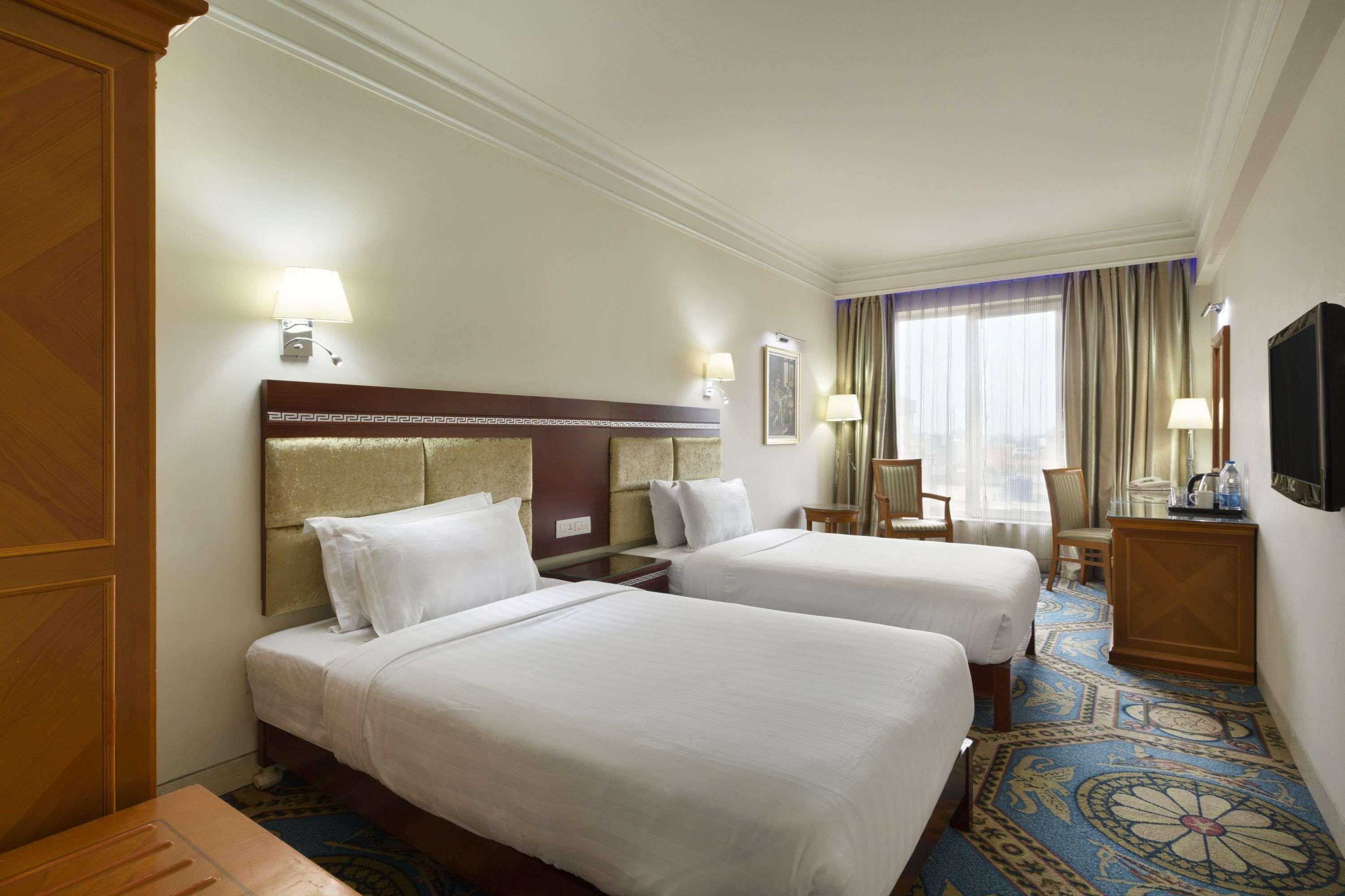 Ramada By Wyndham Amritsar Otel Dış mekan fotoğraf