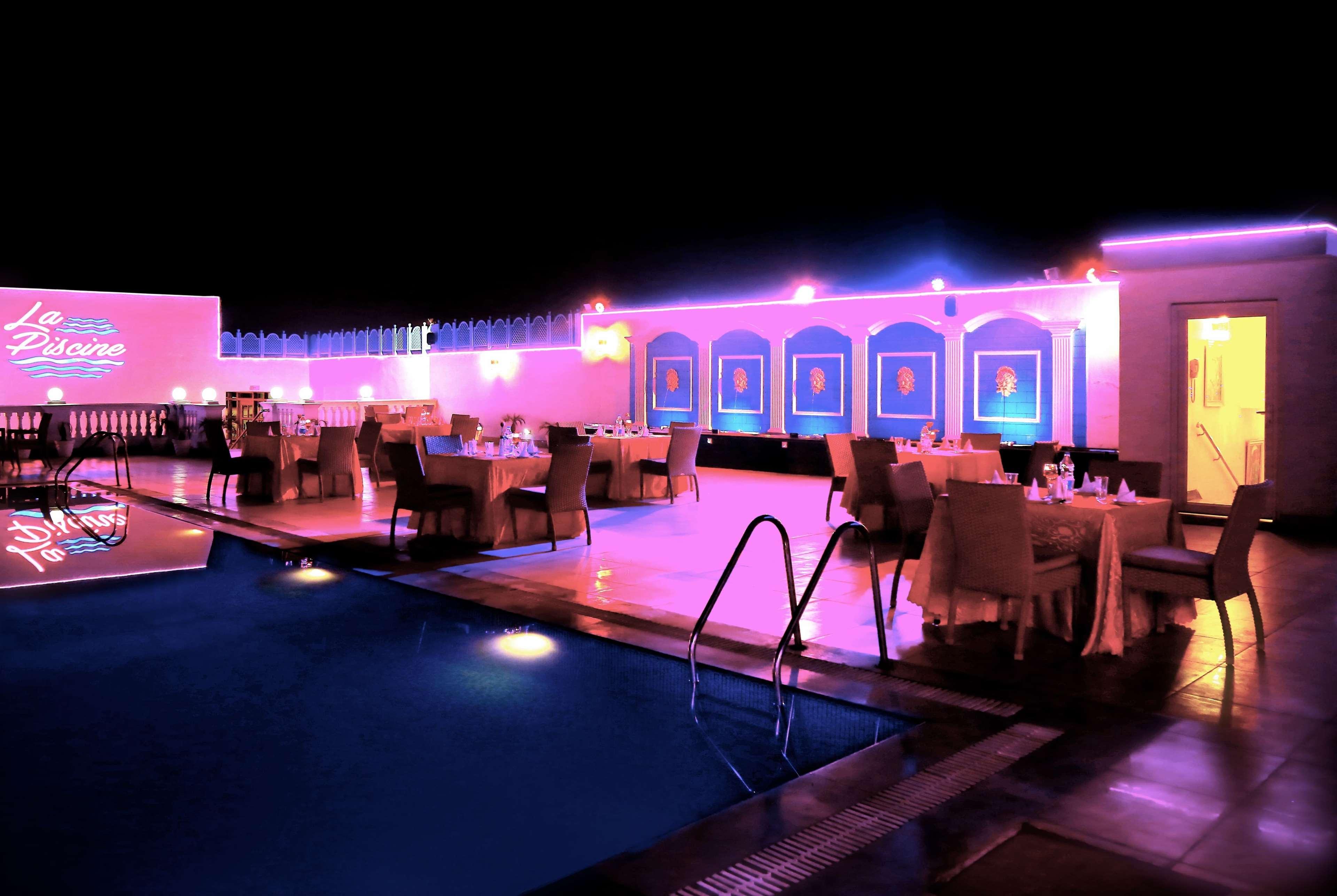 Ramada By Wyndham Amritsar Otel Dış mekan fotoğraf