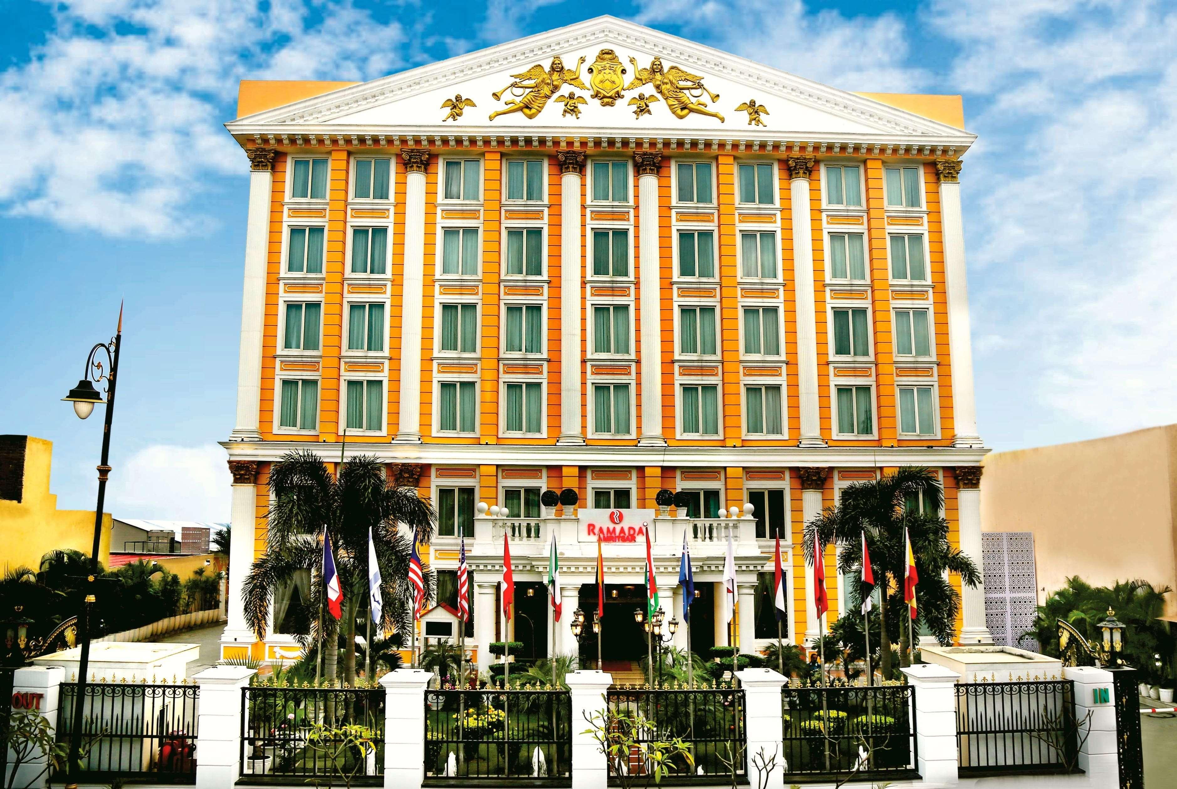 Ramada By Wyndham Amritsar Otel Dış mekan fotoğraf