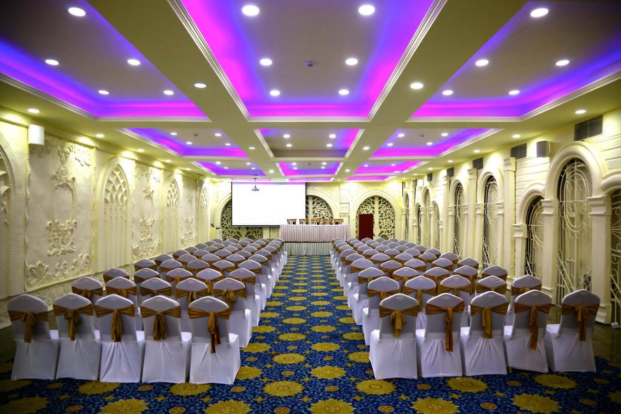 Ramada By Wyndham Amritsar Otel Dış mekan fotoğraf