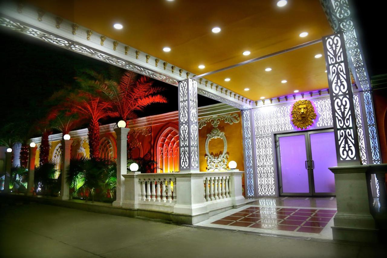 Ramada By Wyndham Amritsar Otel Dış mekan fotoğraf